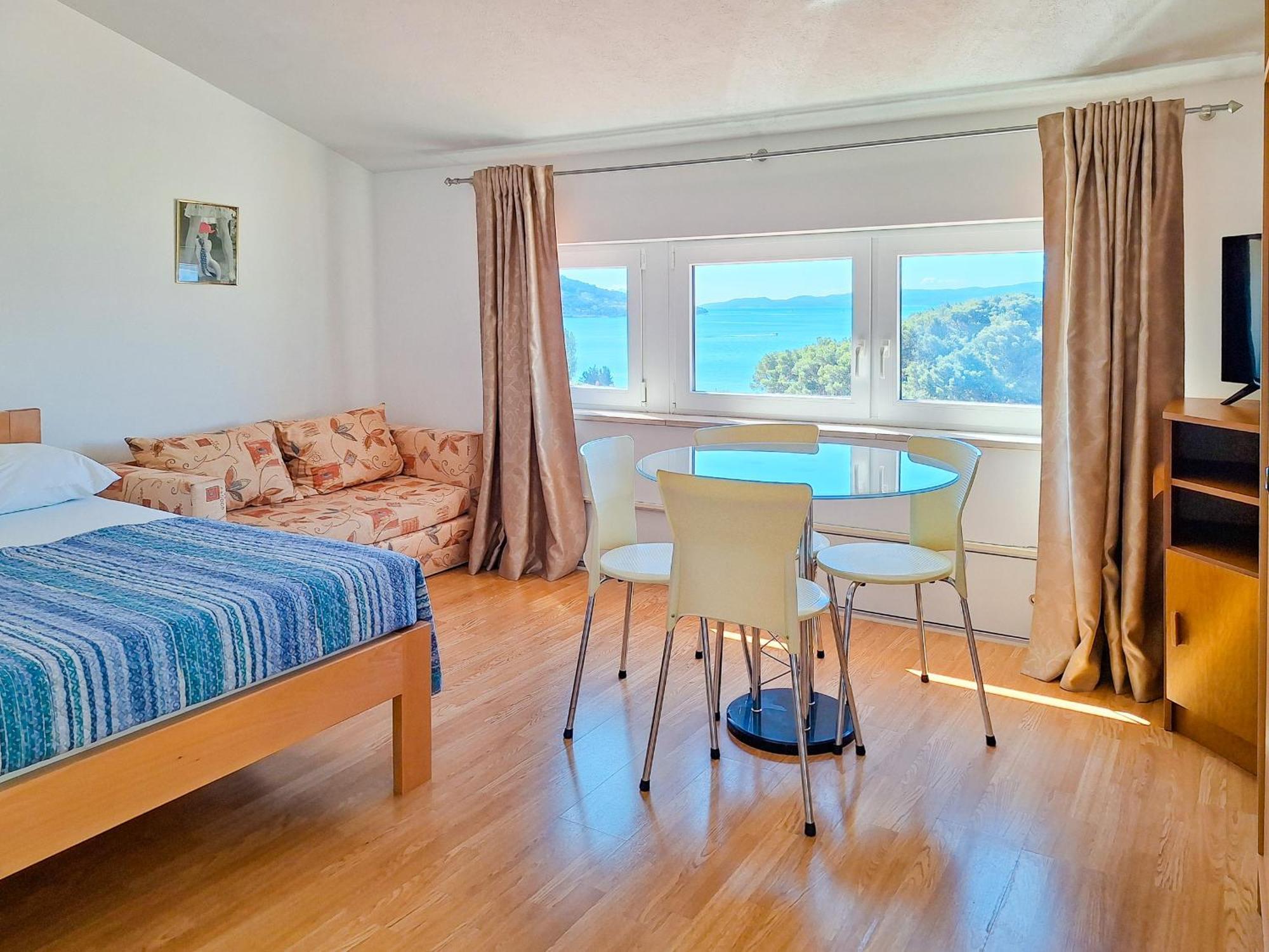 Apartments Maria Duće エクステリア 写真