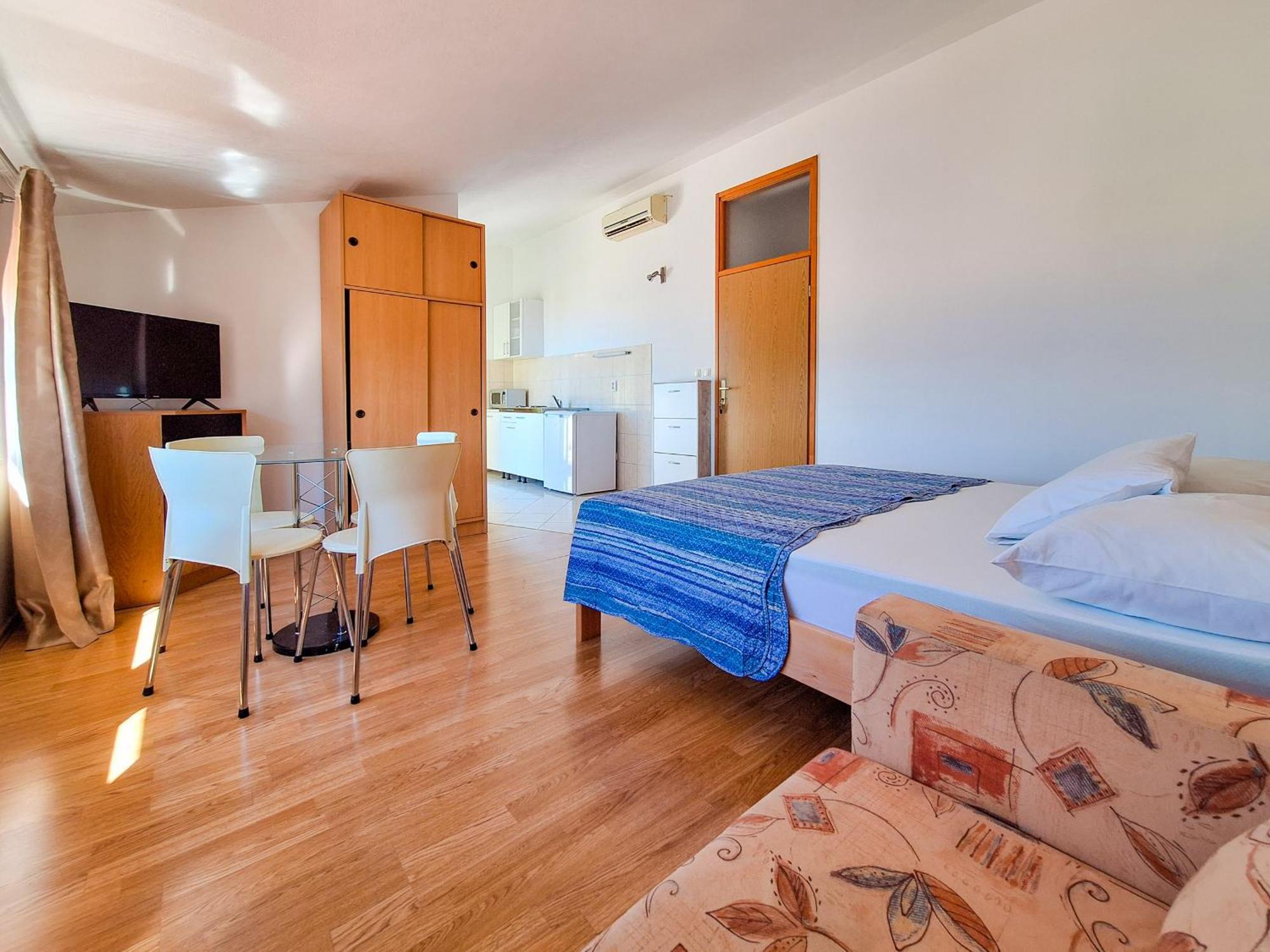 Apartments Maria Duće エクステリア 写真